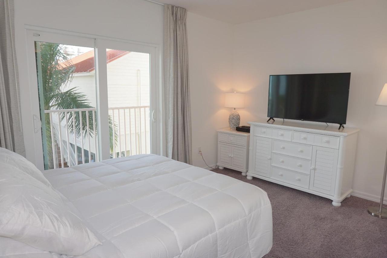 Madeira Bay Resort I By Travel Resort Services St. Pete Beach Dış mekan fotoğraf